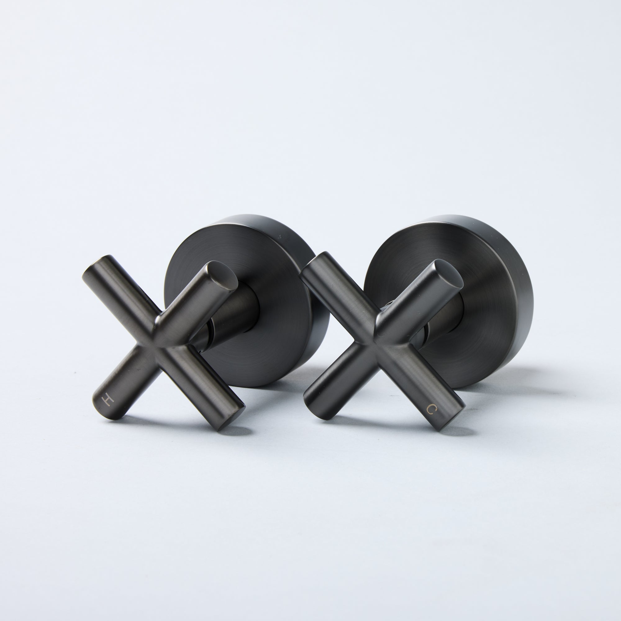 Notorious Cross Handle Taps Gun Metal