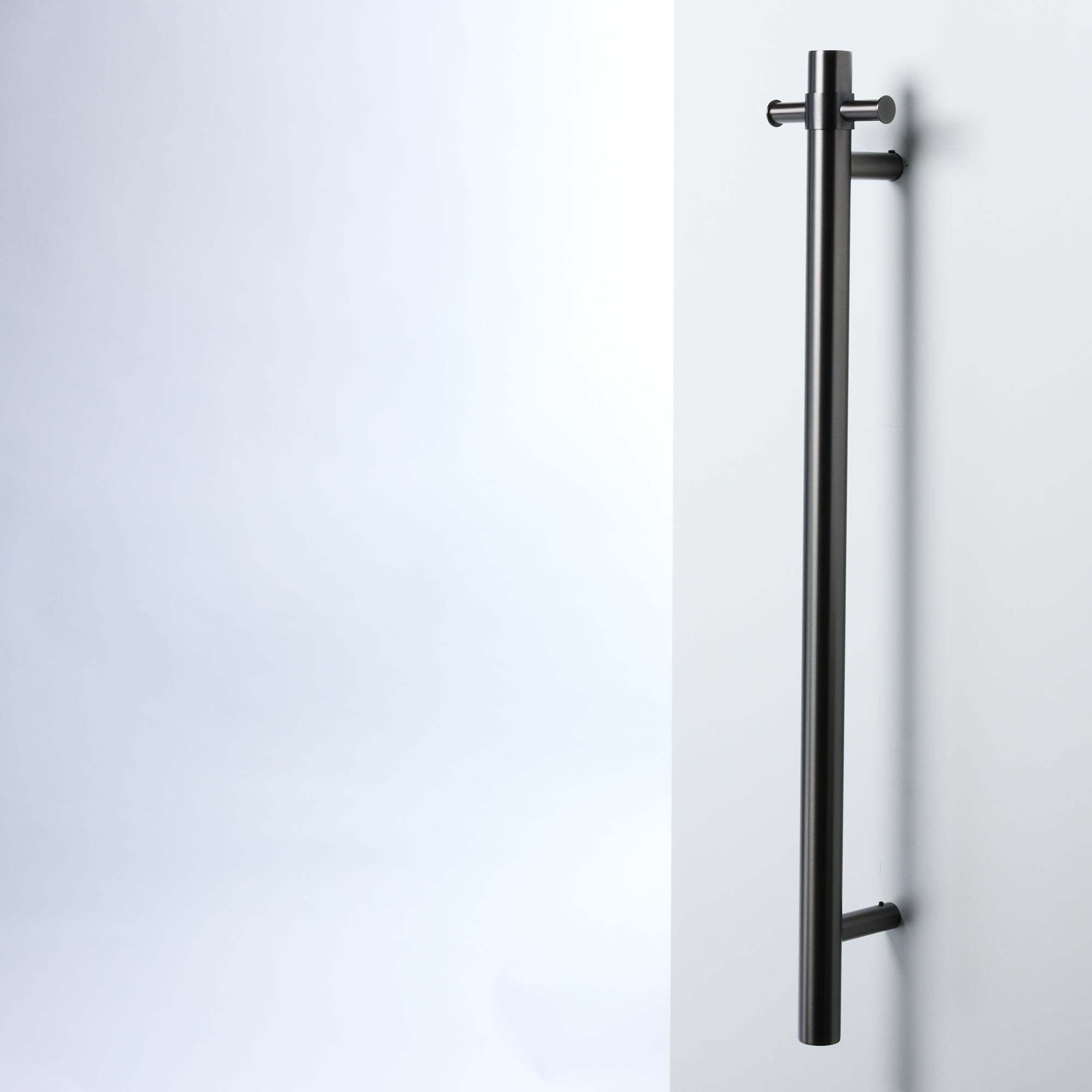 Notorious Single Bar Heated Towel Rail Gun Metal