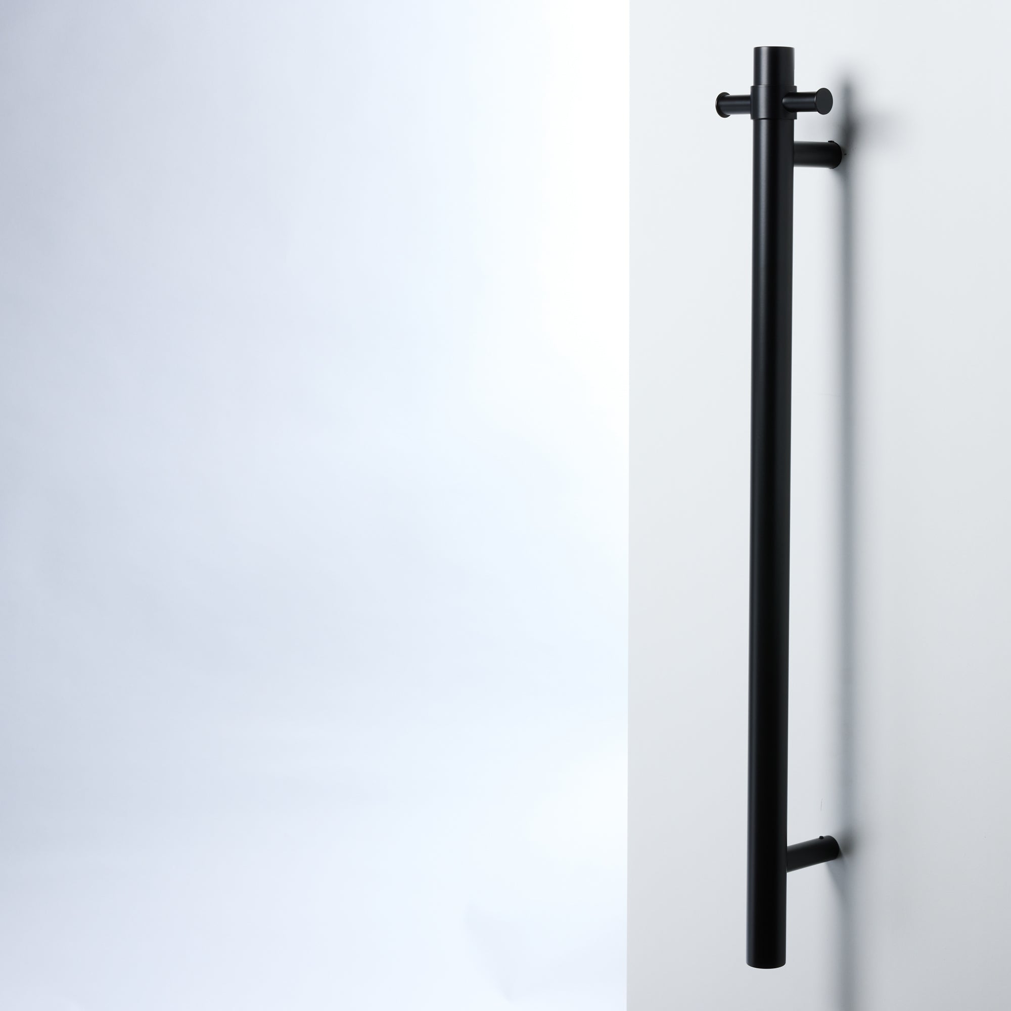 Notorious Single Bar Heated Towel Rail Matt Black