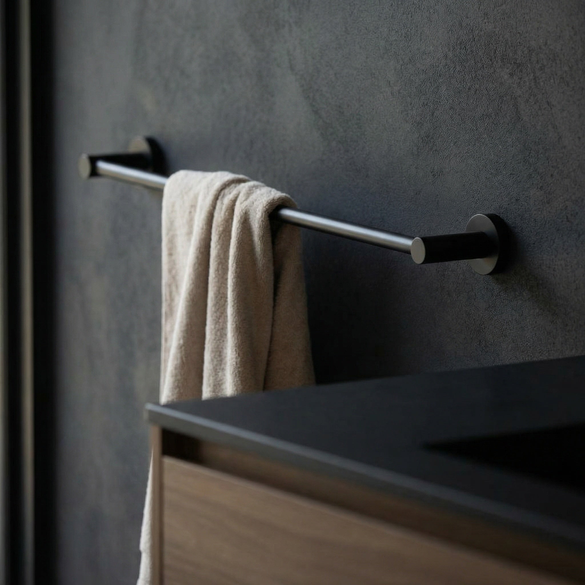 Notorious Single Towel Rail Matt Black