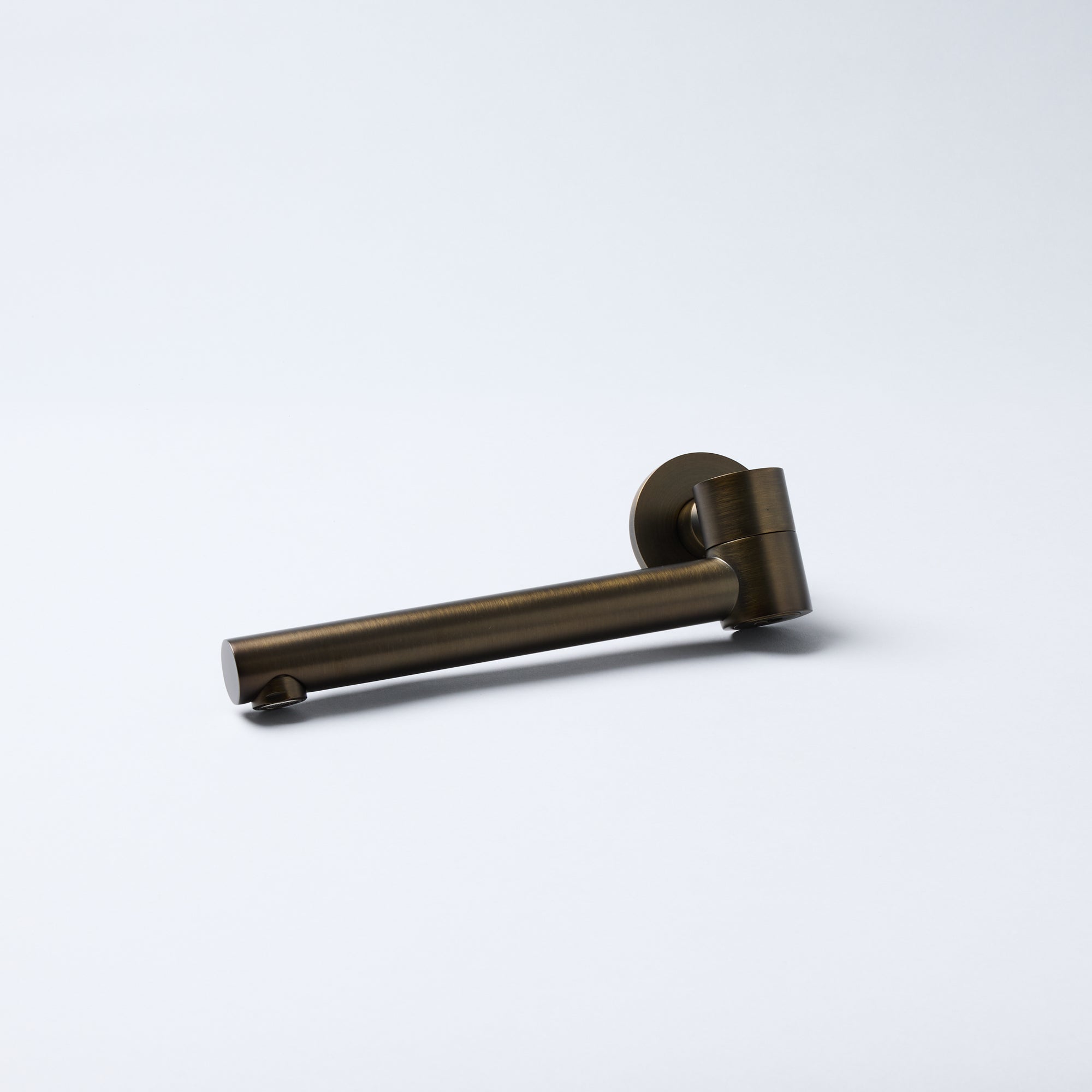 Notorious Swivel Bath Spout Antique Brass