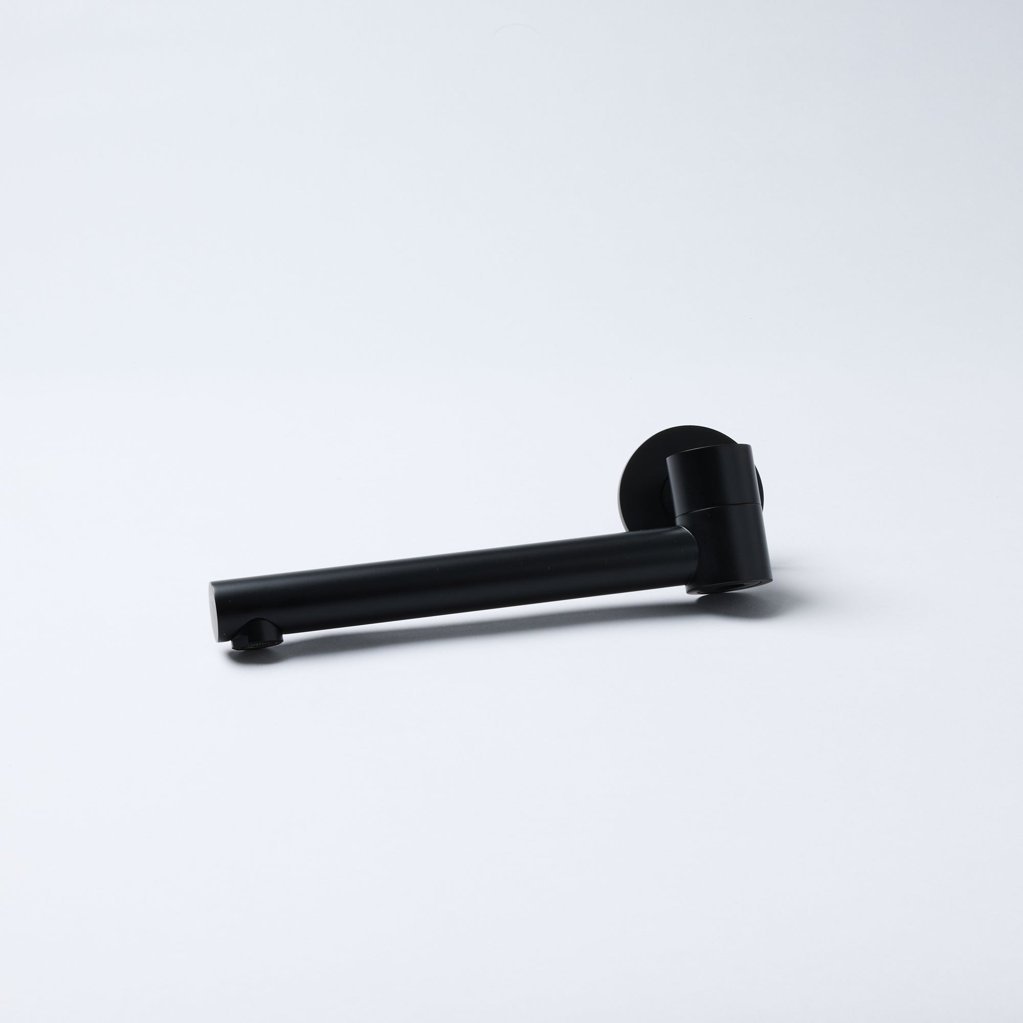 Notorious Swivel Bath Spout Matt Black