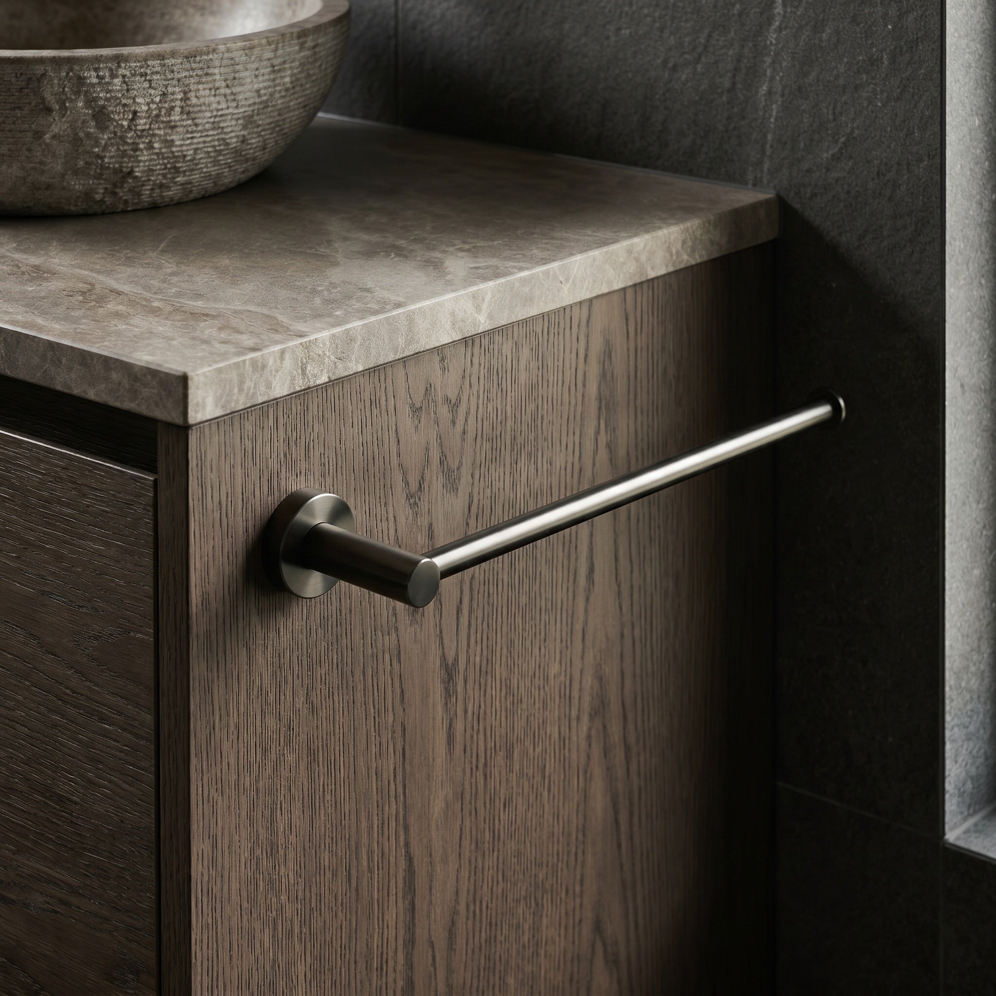 Notorious Towel Holder Gun Metal